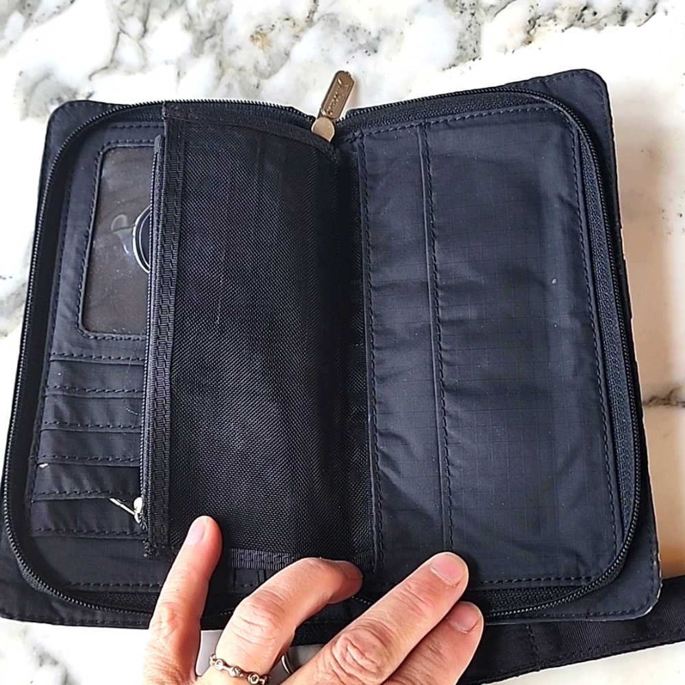 Lesportsac Musical Black and White Clutch - Picture 7 of 12